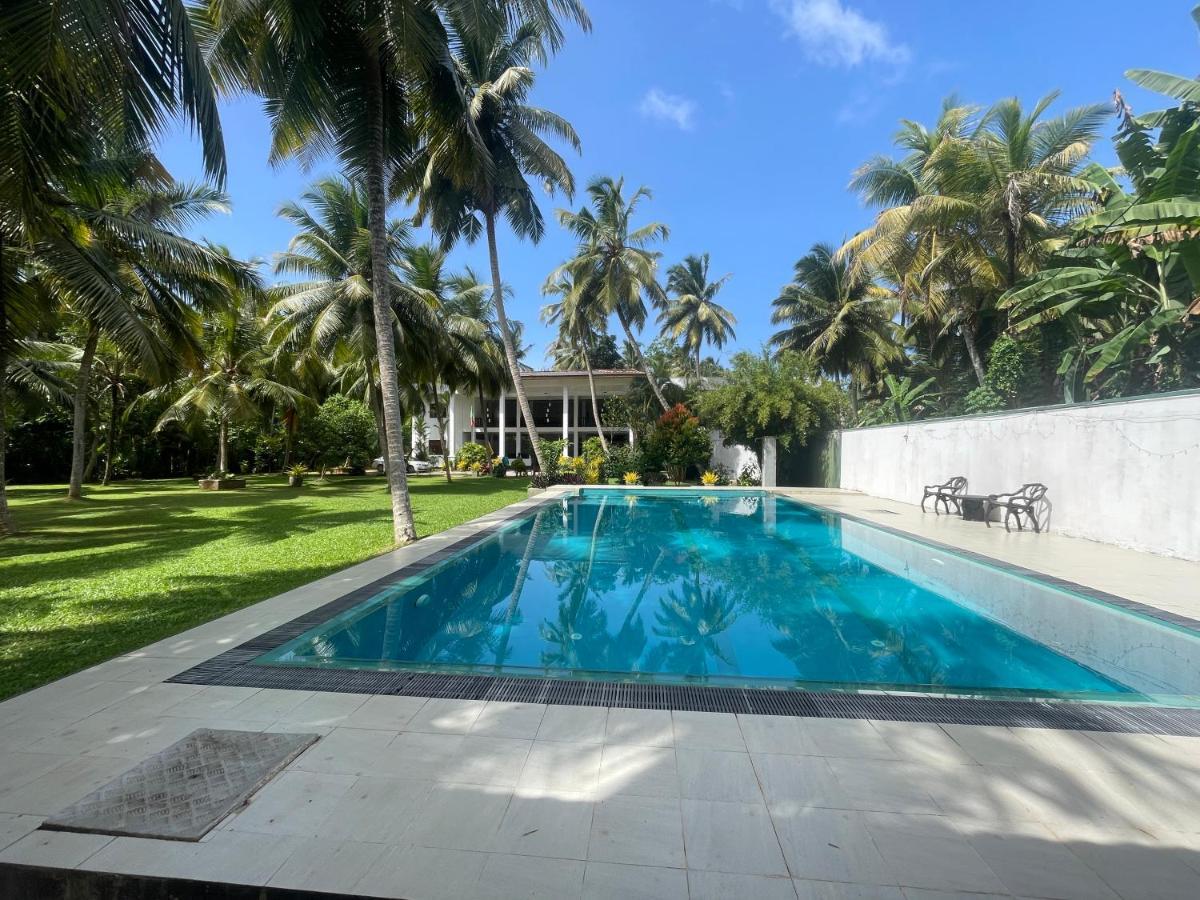 Why Not Mansion Hostel Habaraduwa Central Exterior photo